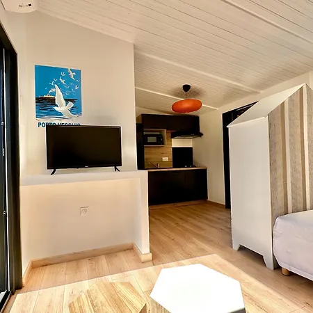 مكان تخييم Golfo Di Sogno بورتو فيكشْيو