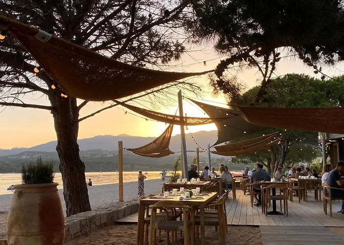 Golfo Di Sogno キャンプ場 4*