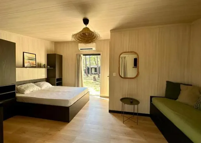 Golfo Di Sogno キャンプ場 4*